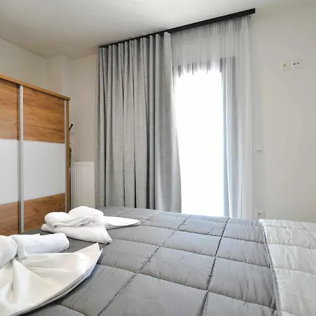 Anemos Luxury *