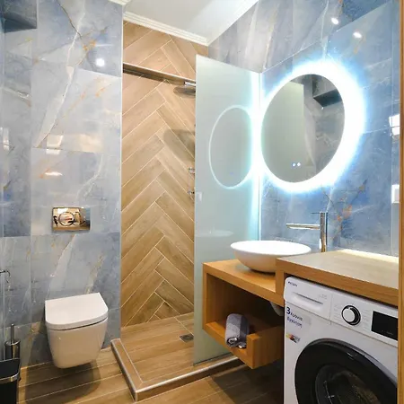 Anemos Luxury * Leptokaria