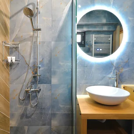 Anemos Luxury * Leptokaria